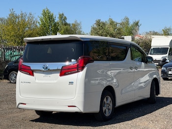 Used Toyota Alphard 2022 for sale - 78675421: Photo