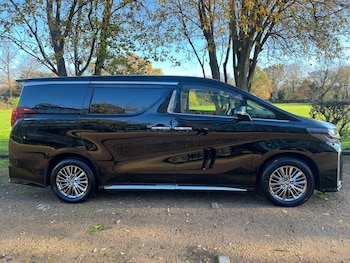 Used Toyota Alphard 2023 for sale - 78675708: Photo