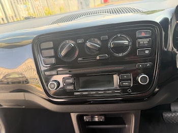 Used Volkswagen up! 2015 for sale - 79601107: Photo