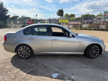 Used BMW 3 Series 2010 for sale - 79075522: Photo