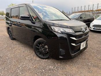 Used Toyota Voxy 2023 for sale - 78675416: Photo