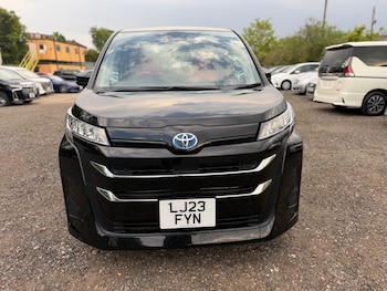 Used Toyota Voxy 2023 for sale - 78675416: Photo