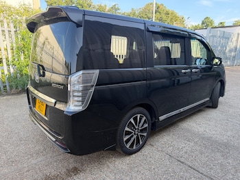Used Honda Stepwagon 2012 for sale - 79236599: Photo