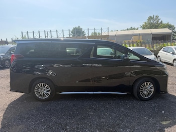 Used Toyota Alphard 2021 for sale - 78988935: Photo