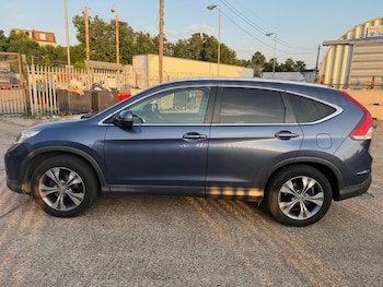 Used Honda CR-V 2015 for sale - 79034015: Photo