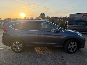 Used Honda CR-V 2015 for sale - 79034015: Photo