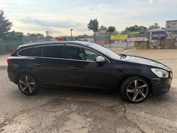 Used Volvo V60 2013 for sale - 79601105: Photo