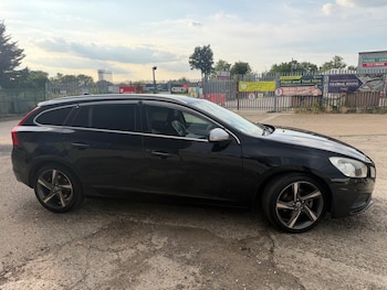 Used Volvo V60 2013 for sale - 79601105: Photo