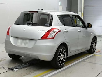 Used Suzuki Swift 2013 for sale - 78676522: Photo