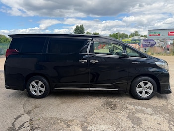 Used Toyota Alphard 2015 for sale - 79235994: Photo