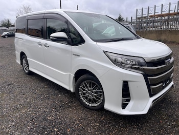 Used Toyota Voxy 2019 for sale - 78676294: Photo
