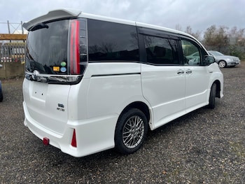 Used Toyota Voxy 2019 for sale - 78676294: Photo