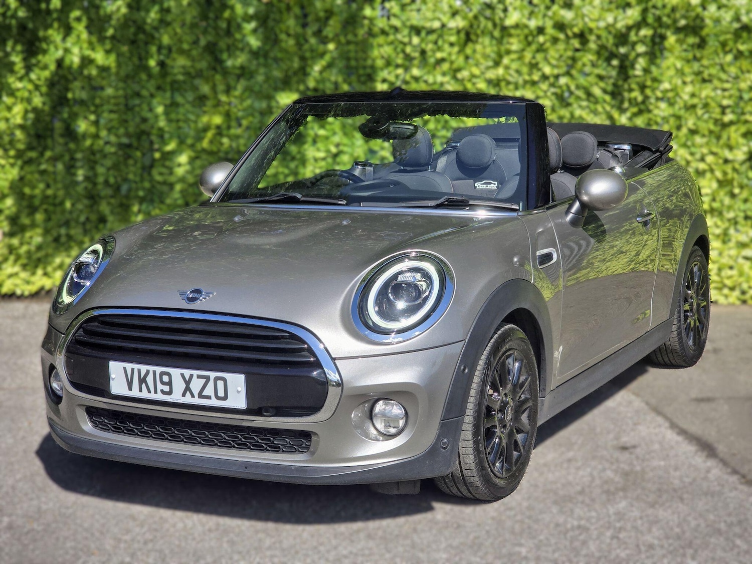 Used MINI Convertible 2019 for sale - 76920152: Photo 19