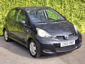 Used Toyota AYGO 2010 for sale - 77970203: Photo