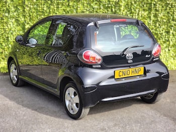 Used Toyota AYGO 2010 for sale - 77970203: Photo
