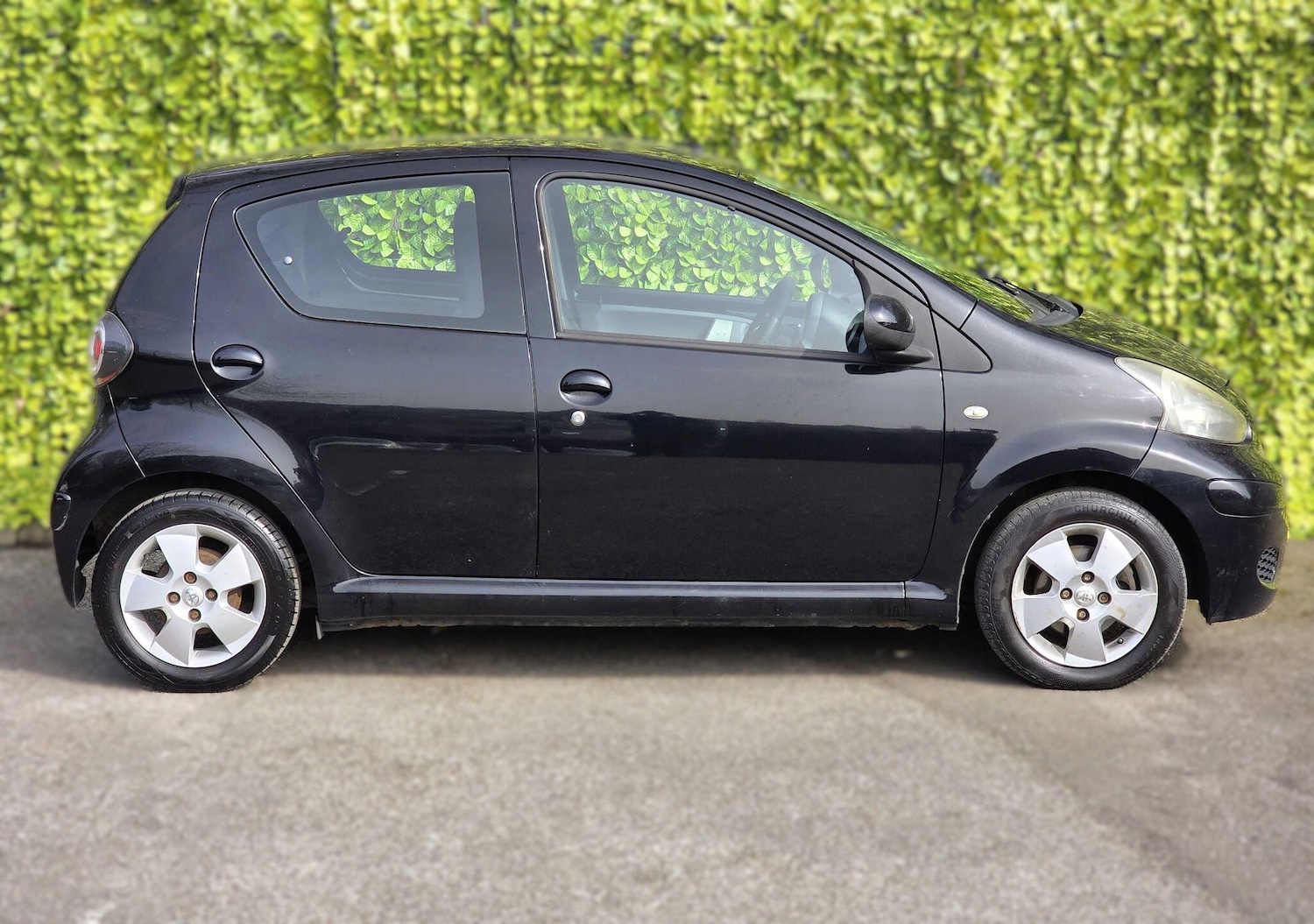 Used Toyota AYGO 2010 for sale - 77970203: Photo 6