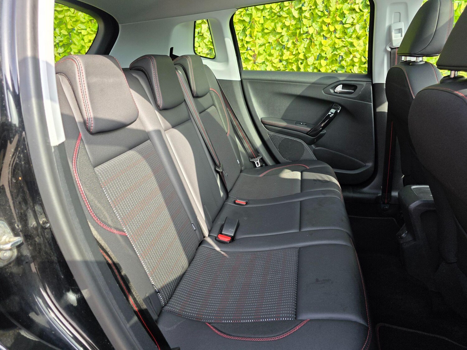 Used Peugeot 2008 2017 for sale - 77671393: Photo 28