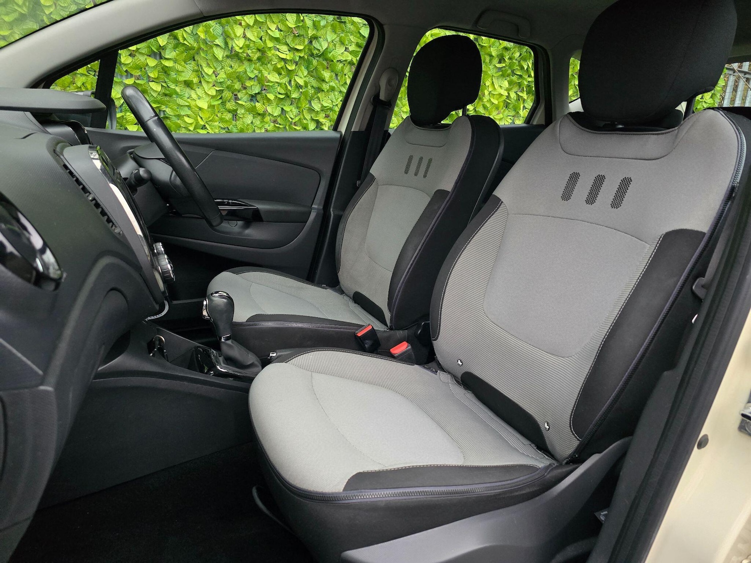 Used Renault Captur 2014 for sale - 77455153: Photo 13