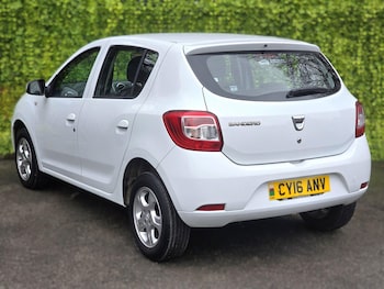 Used Dacia Sandero 2016 for sale - 77040649: Photo