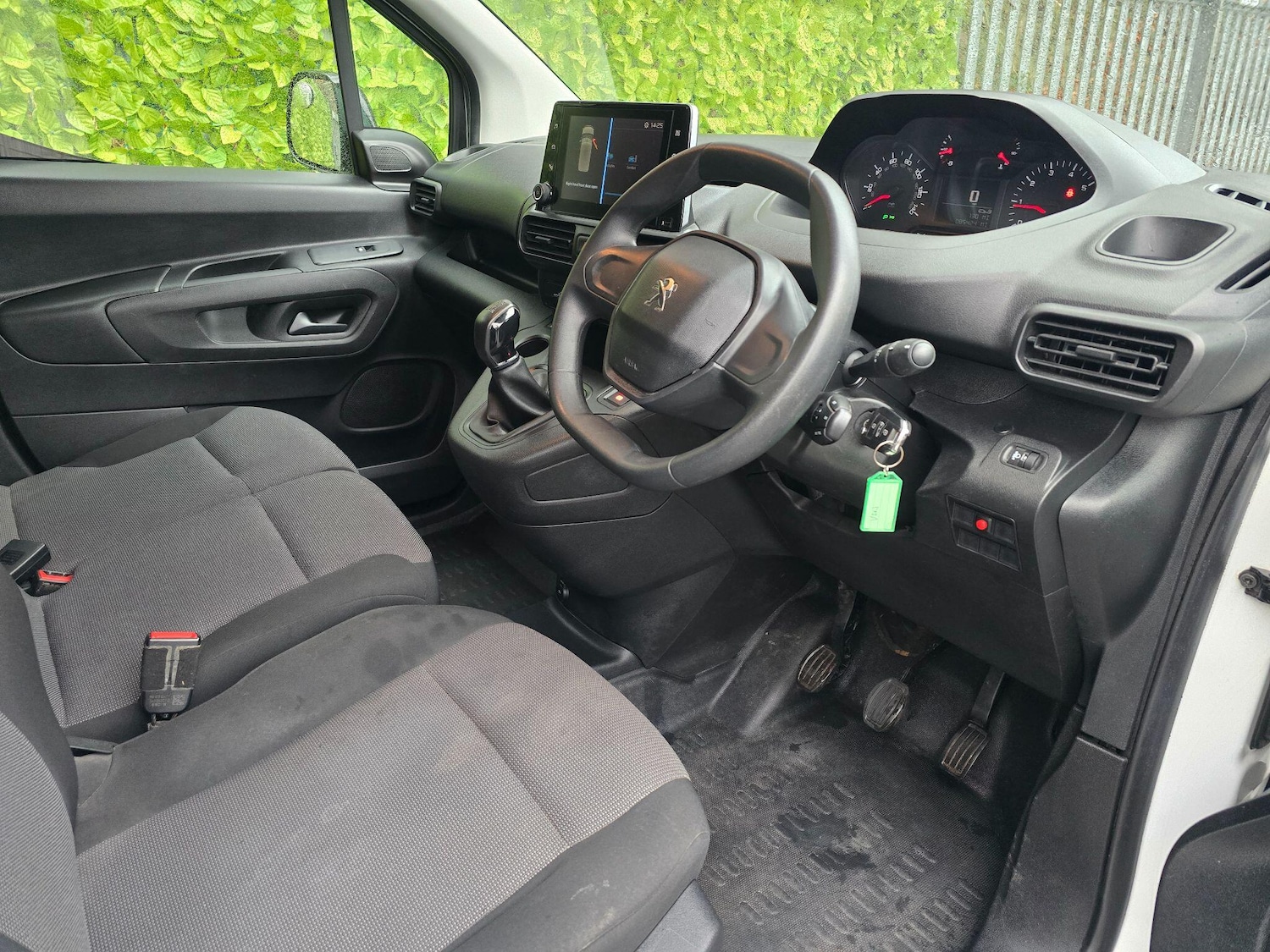 Used Peugeot Partner 2019 for sale - 77306064: Photo 12