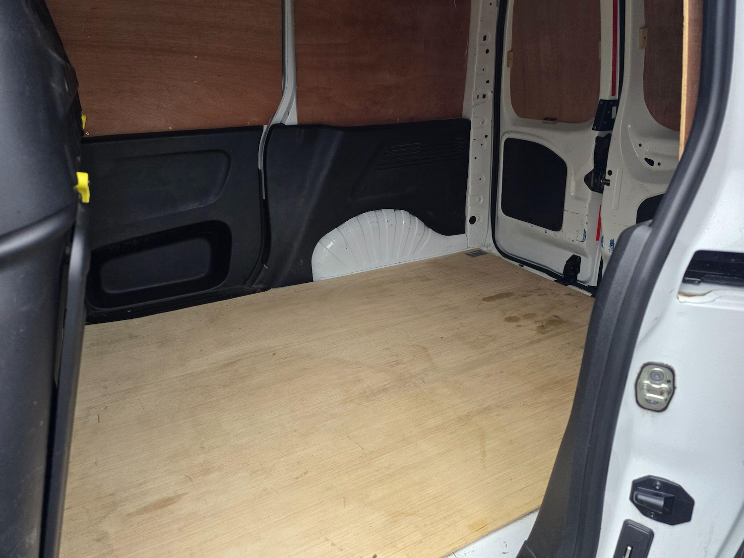 Used Peugeot Partner 2019 for sale - 77306064: Photo 16