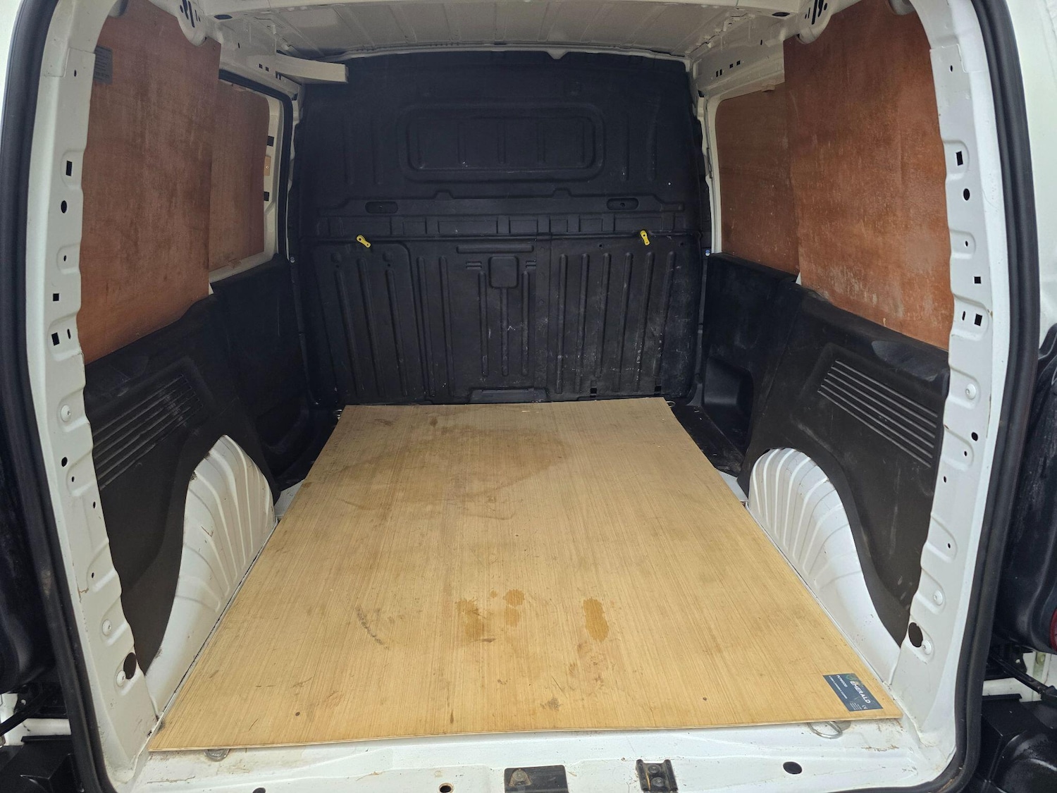 Used Peugeot Partner 2019 for sale - 77306064: Photo 17