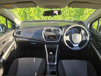 Used Suzuki SX4 S-Cross 2014 for sale - 76997170: Photo