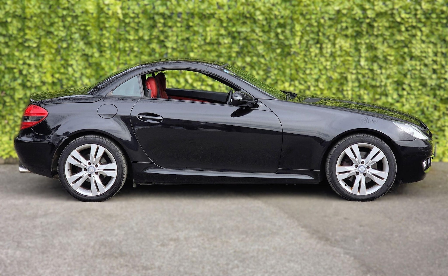 Used Mercedes-Benz SLK 2010 for sale - 77994151: Photo 13