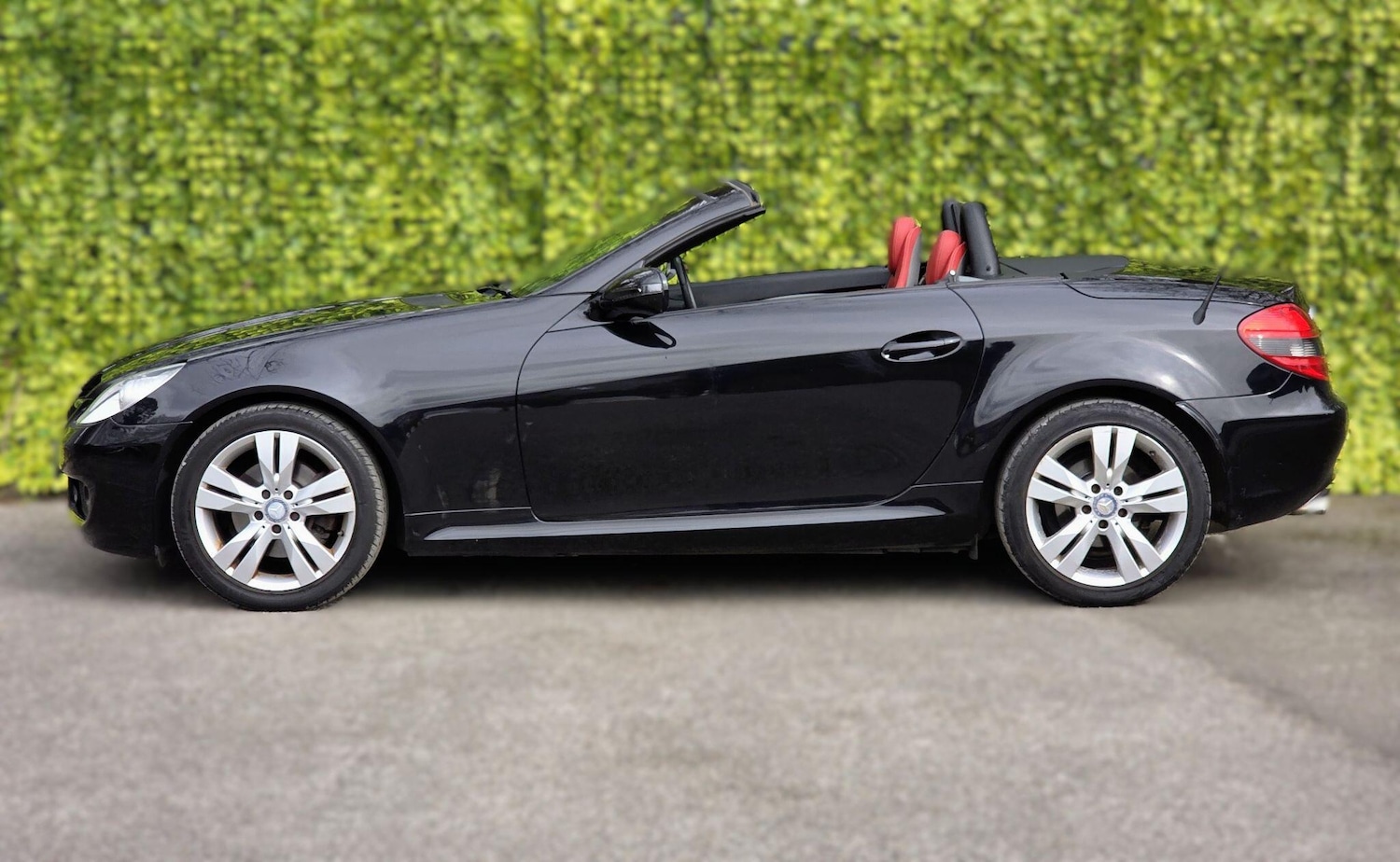 Used Mercedes-Benz SLK 2010 for sale - 77994151: Photo 14