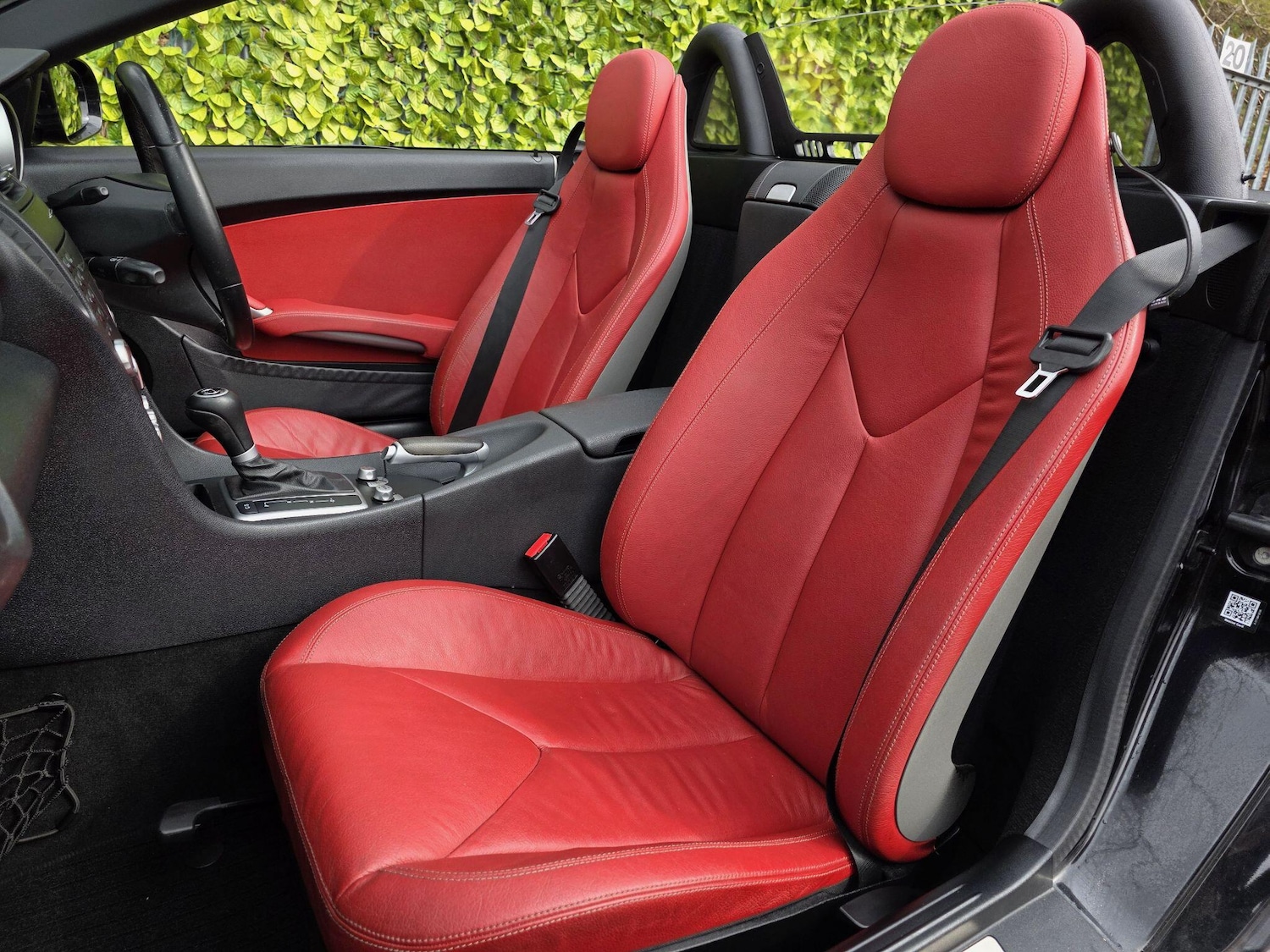 Used Mercedes-Benz SLK 2010 for sale - 77994151: Photo 8