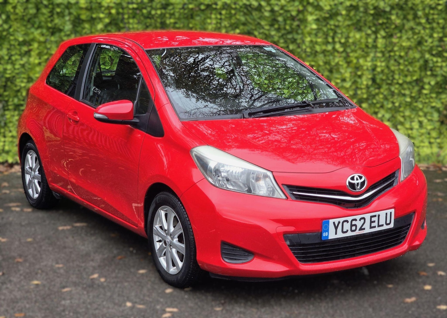 Used Toyota Yaris 2012 for sale - 76920155: Photo 1