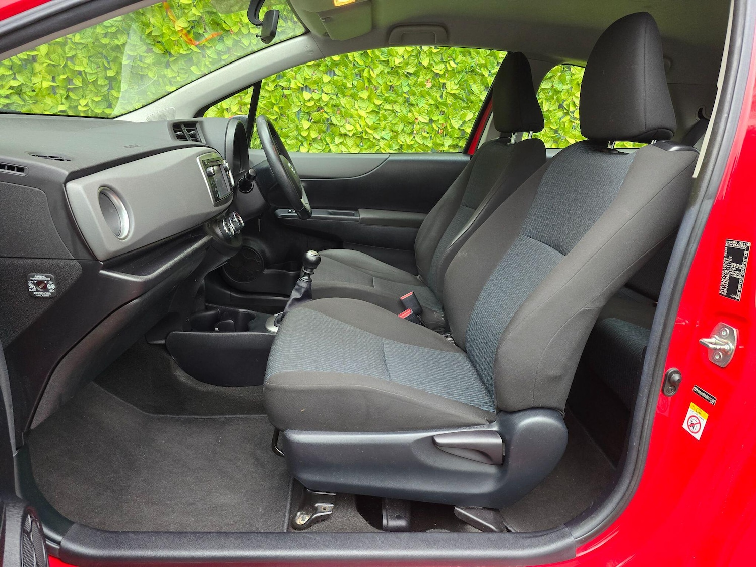 Used Toyota Yaris 2012 for sale - 76920155: Photo 15