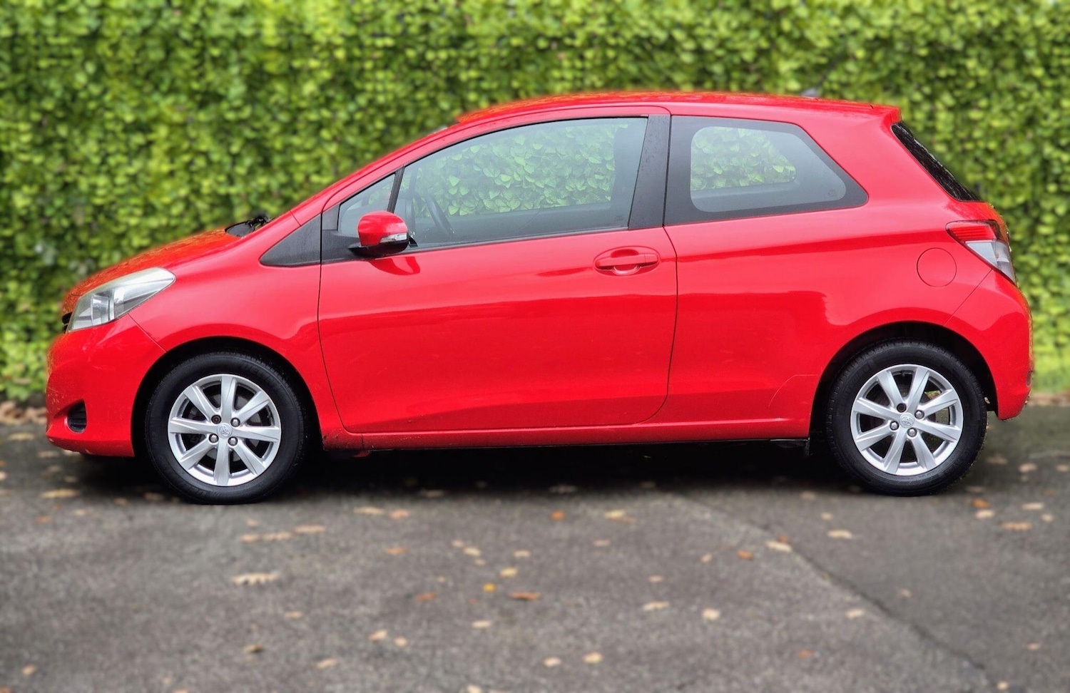 Used Toyota Yaris 2012 for sale - 76920155: Photo 7