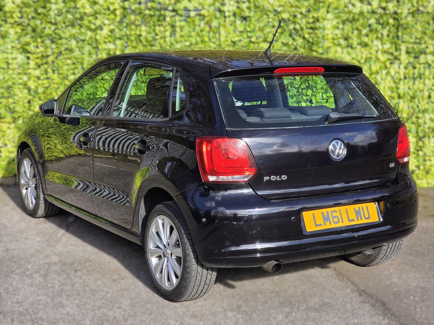 Used Volkswagen Polo 2011 for sale - 77853273: Photo 2