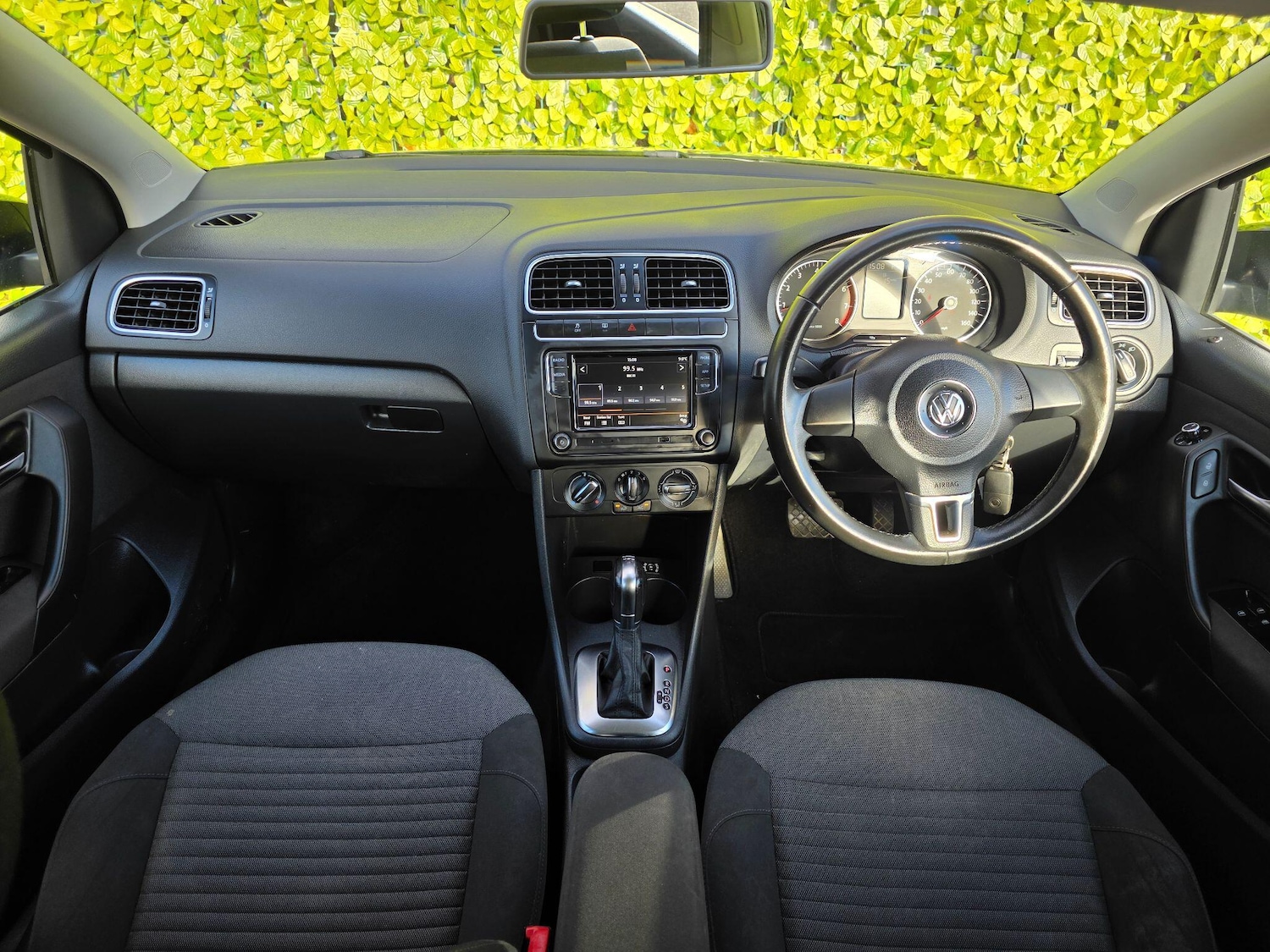 Used Volkswagen Polo 2011 for sale - 77853273: Photo 4