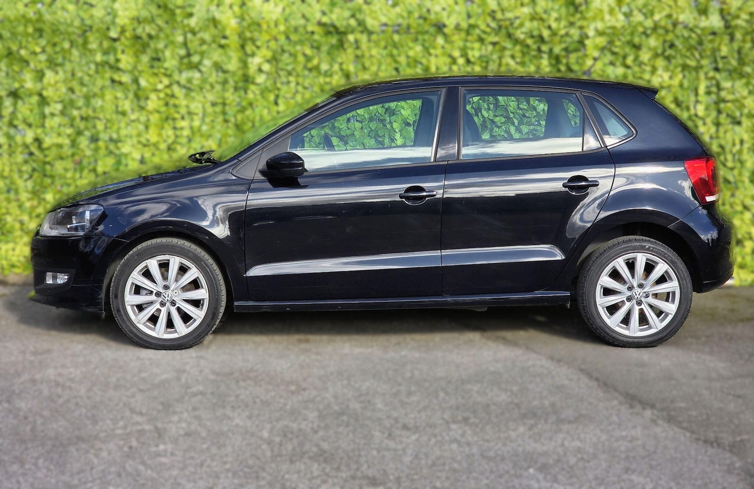 Used Volkswagen Polo 2011 for sale - 77853273: Photo 7