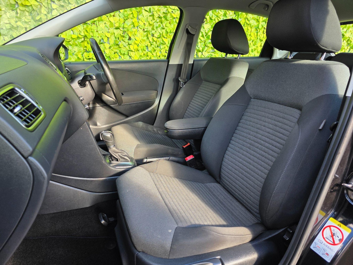 Used Volkswagen Polo 2011 for sale - 77853273: Photo 8