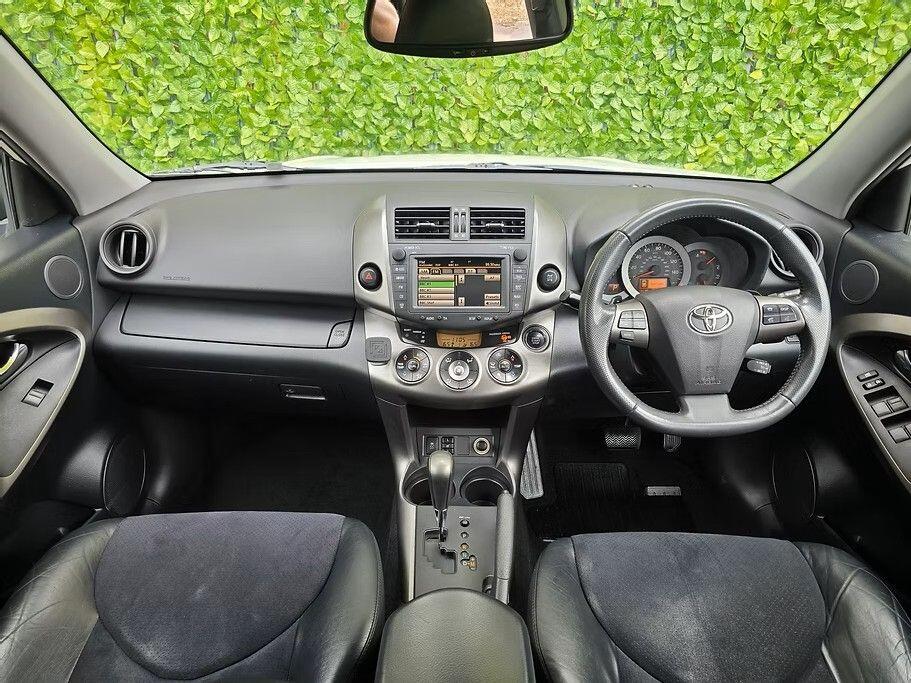 Used Toyota RAV4 2011 for sale - 77633026: Photo 4