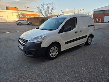 Used Peugeot Partner 2018 for sale - 77844539: Photo