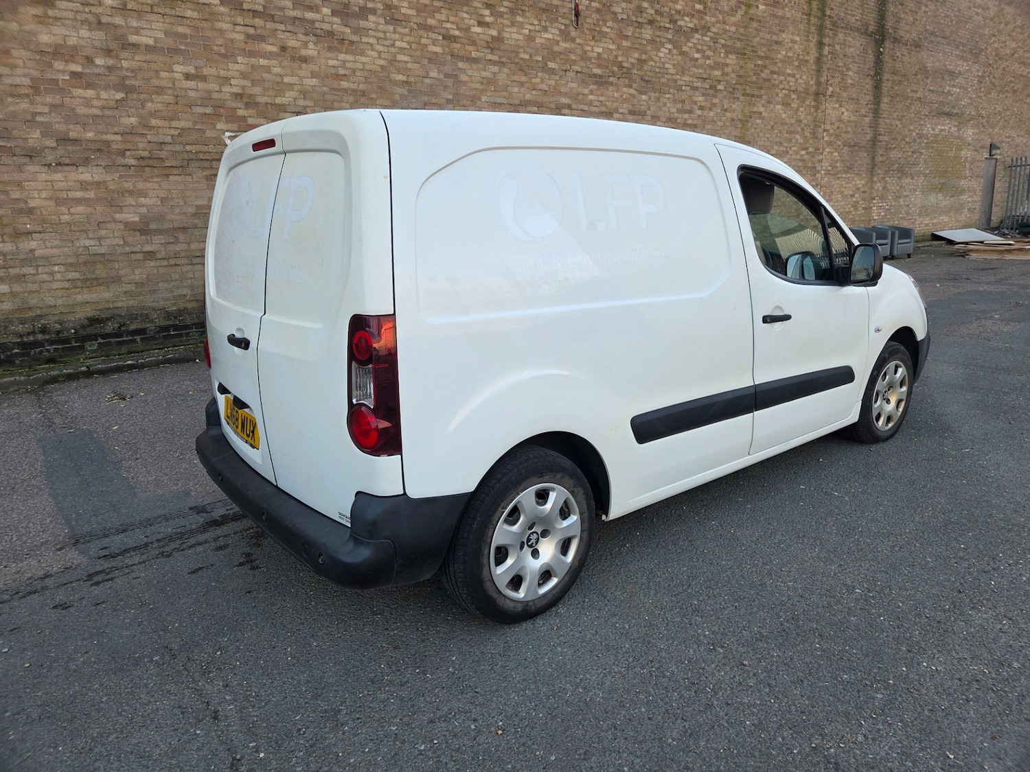 Used Peugeot Partner 2018 for sale - 77844539: Photo 4