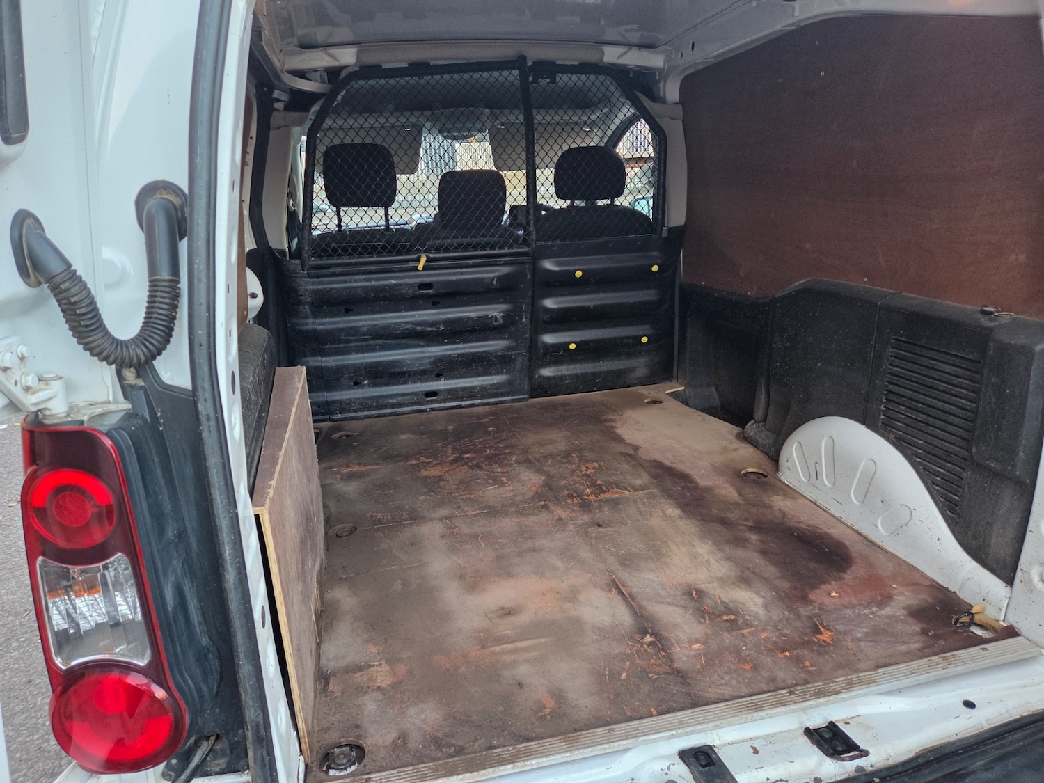 Used Peugeot Partner 2018 for sale - 77844539: Photo 7