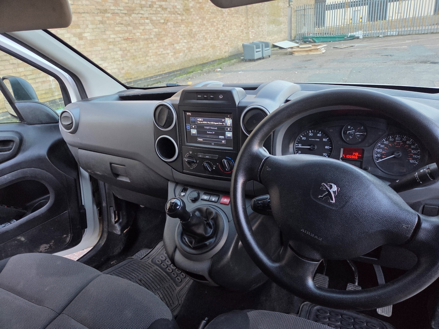 Used Peugeot Partner 2018 for sale - 77844539: Photo 9