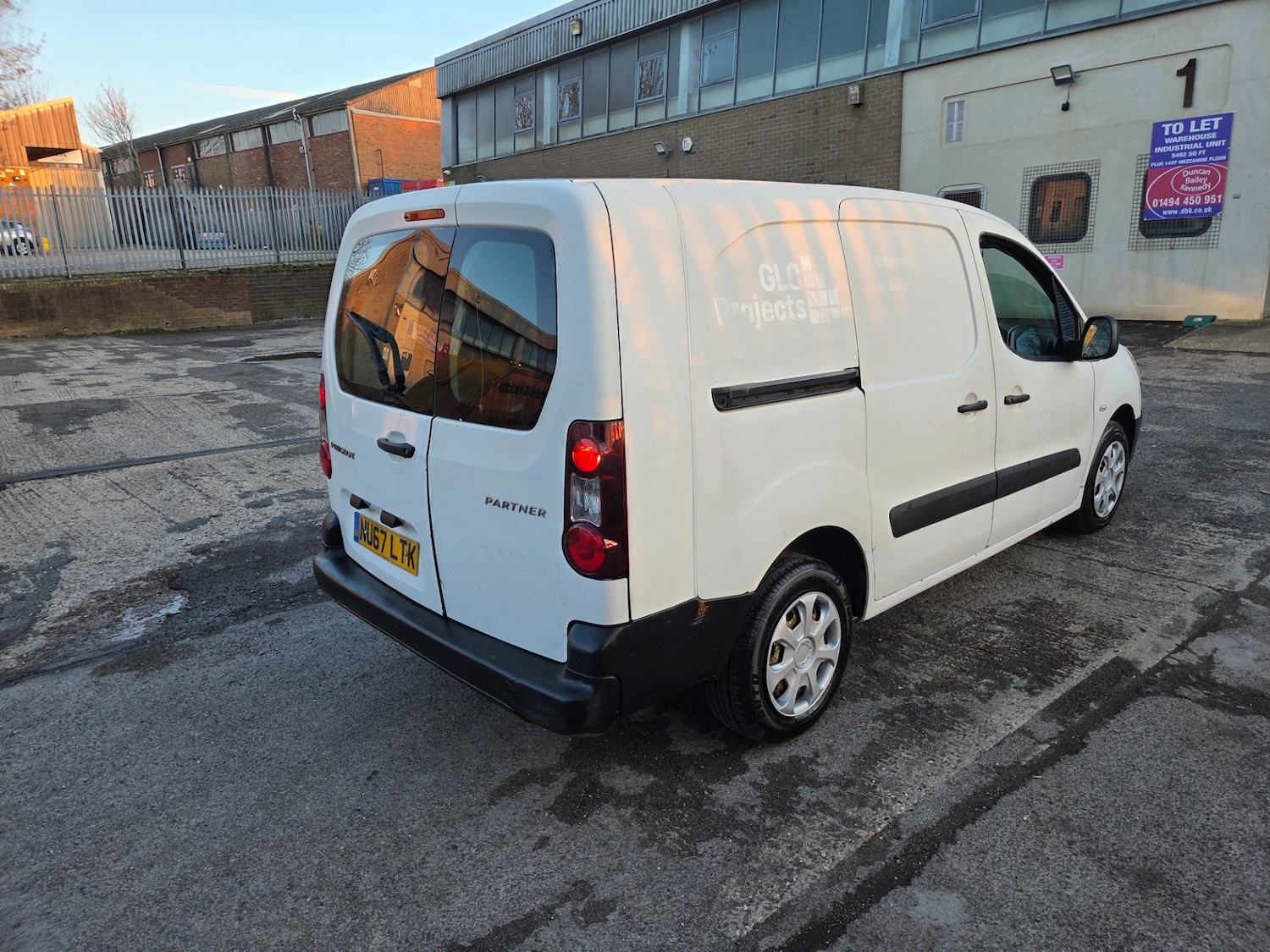 Used Peugeot Partner 2017 for sale - 77709105: Photo 4