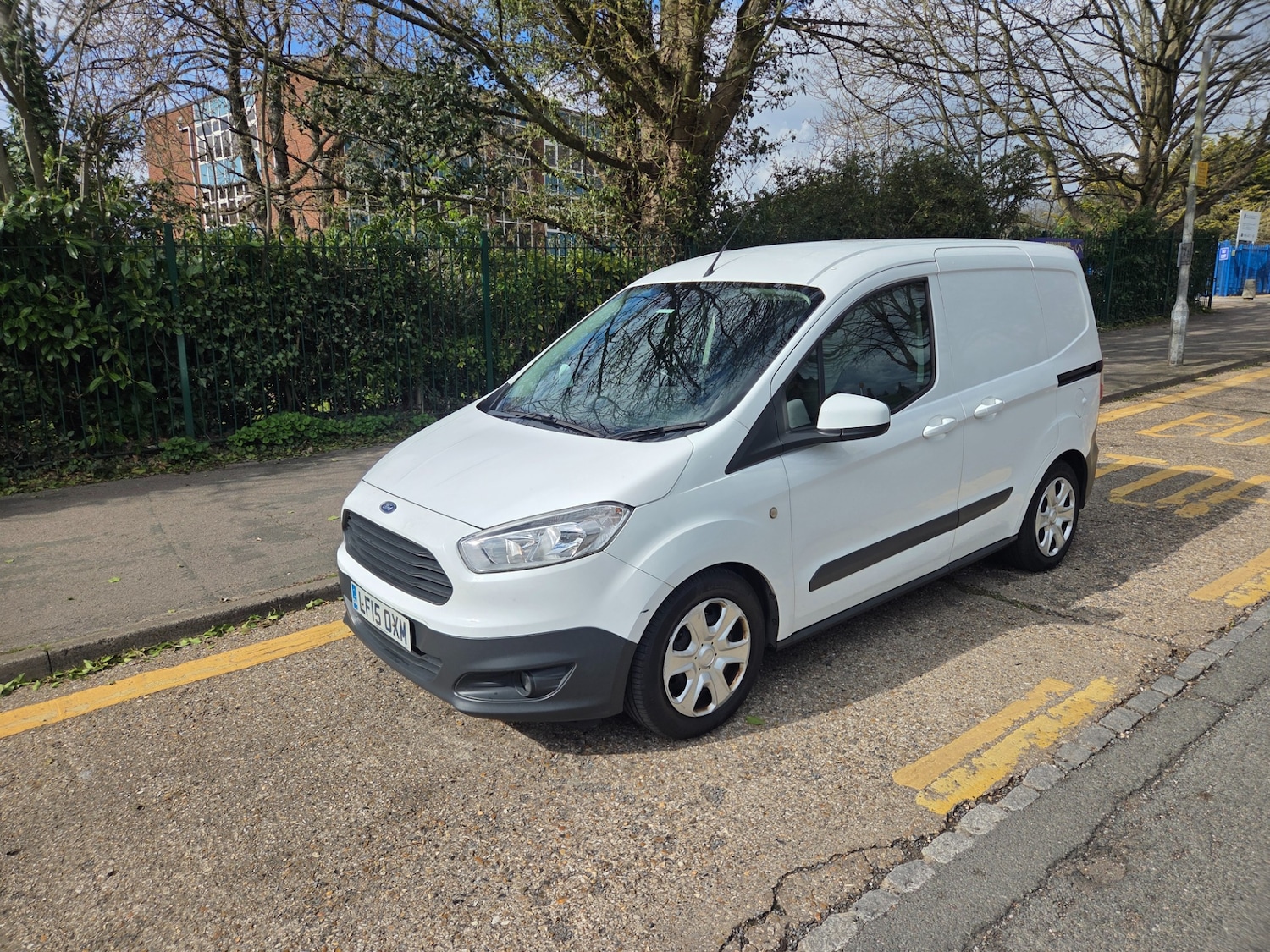 Used Ford Transit Courier 2015 for sale - 78084652: Photo 1