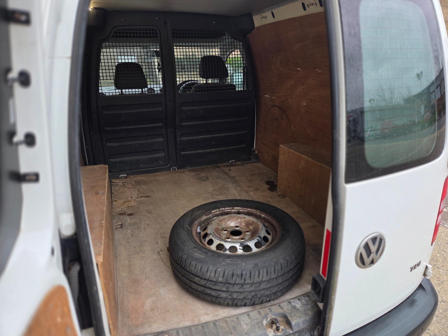 Used Volkswagen Caddy 2013 for sale - 77897930: Photo 7