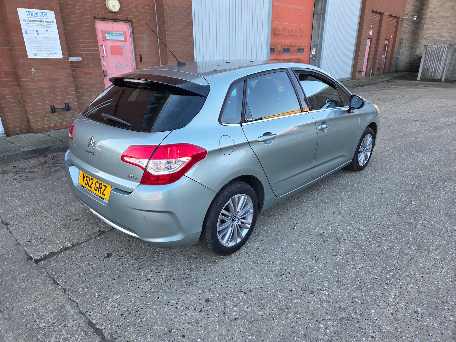 Used Citroen C4 2012 for sale - 77118825: Photo 4