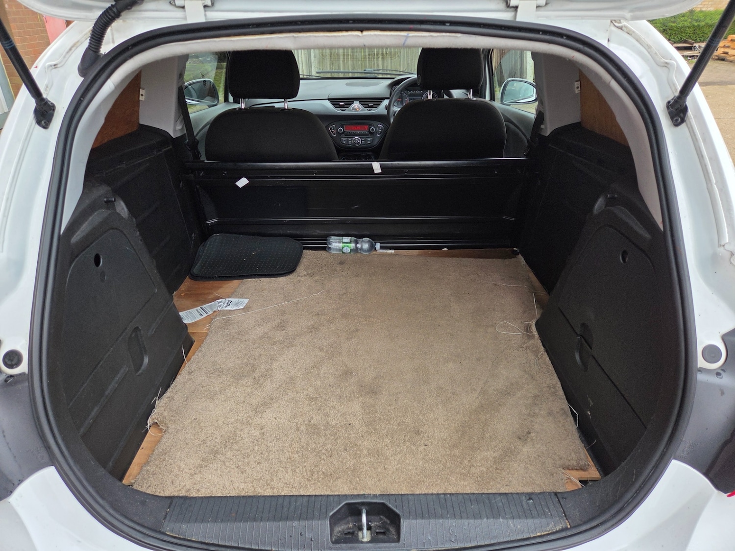 Used Vauxhall Corsa 2016 for sale - 77656621: Photo 8