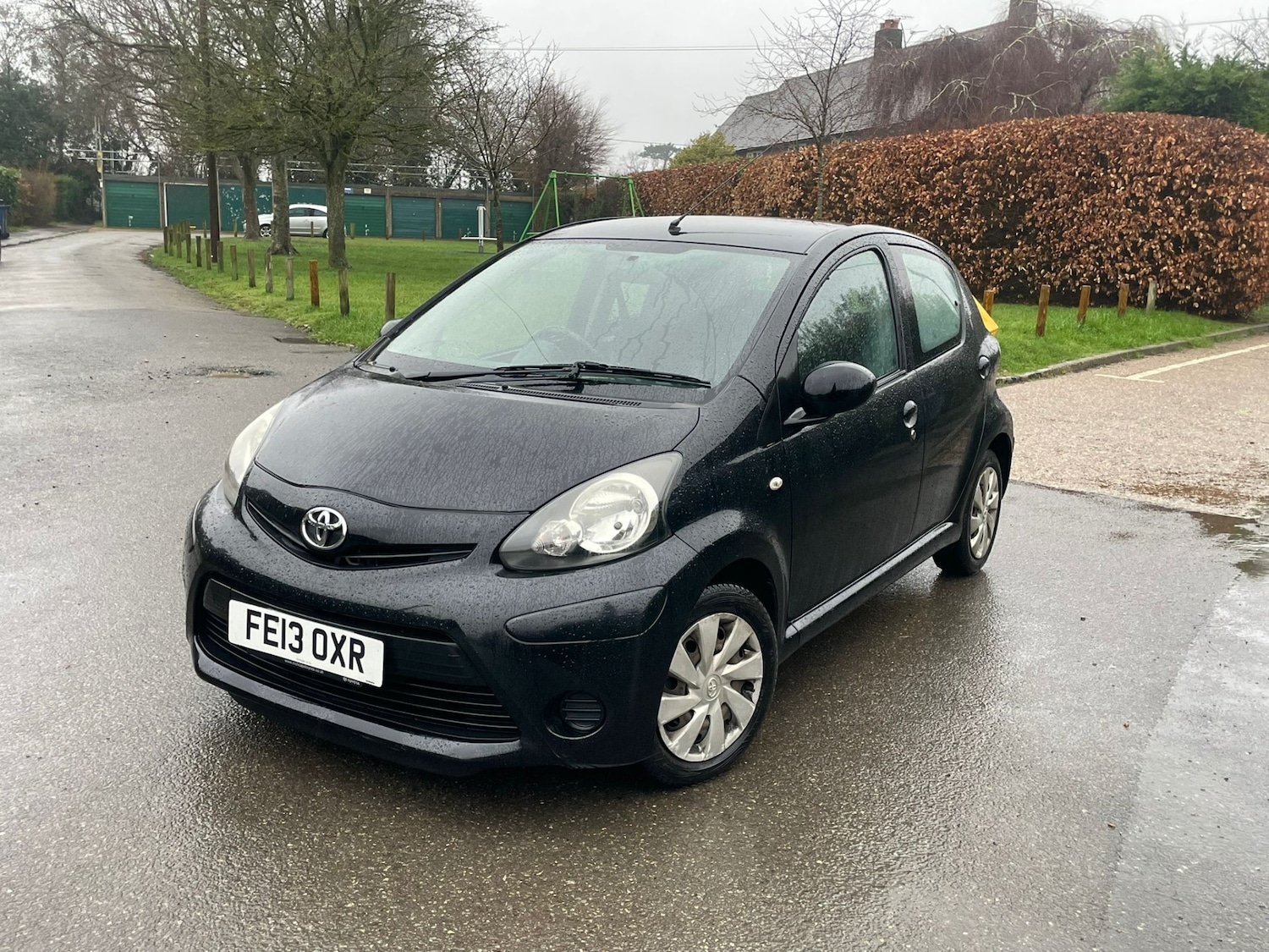 Used Toyota AYGO 2013 for sale - 77656634: Photo 2