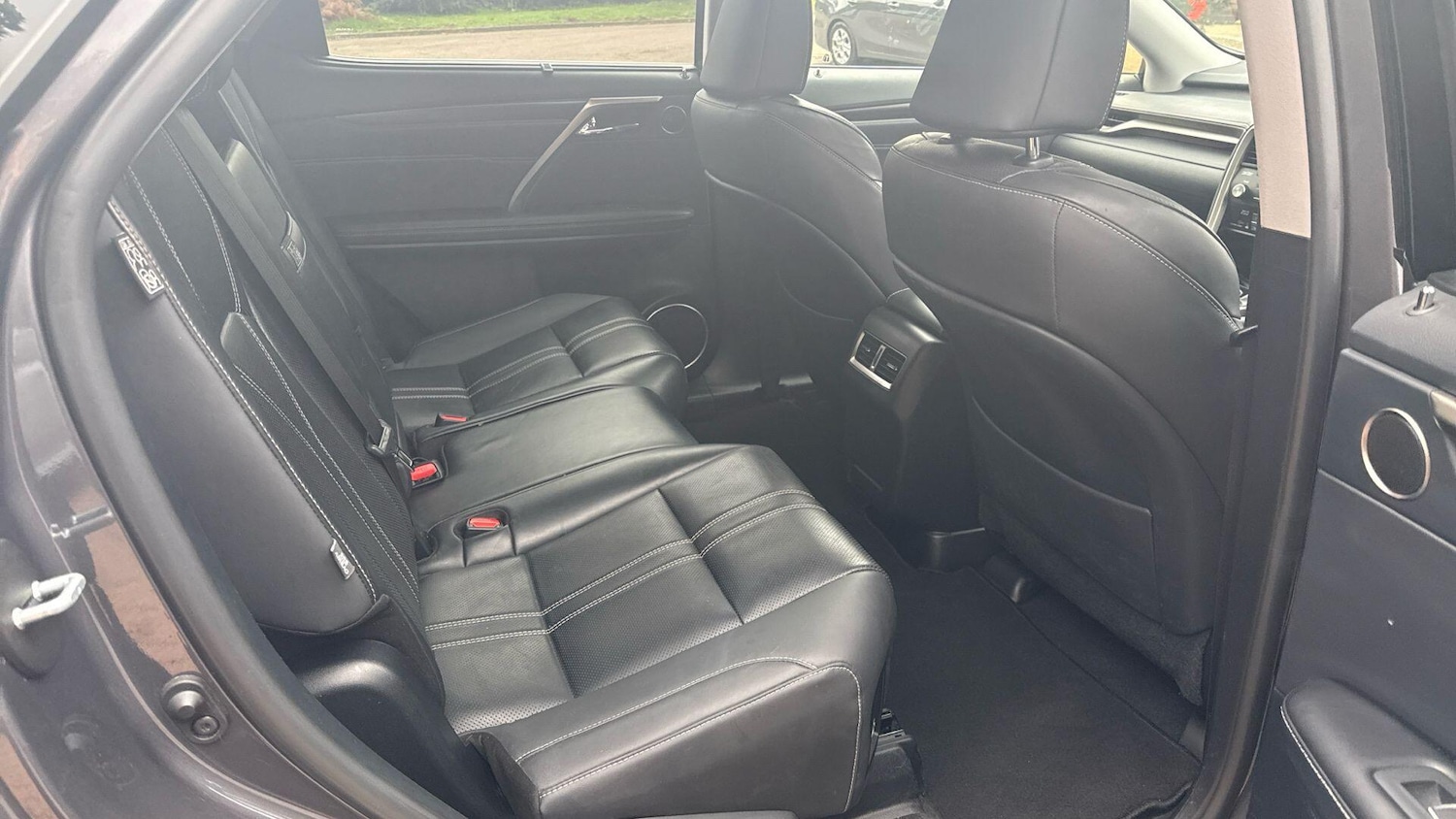 Used Lexus RX L 2022 for sale - 76295080: Photo 11