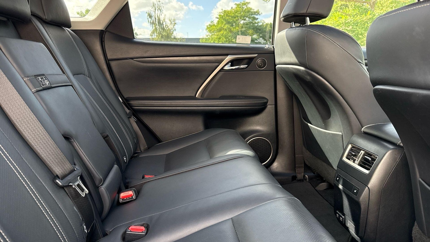 Used Lexus RX 2022 for sale - 76072097: Photo 11